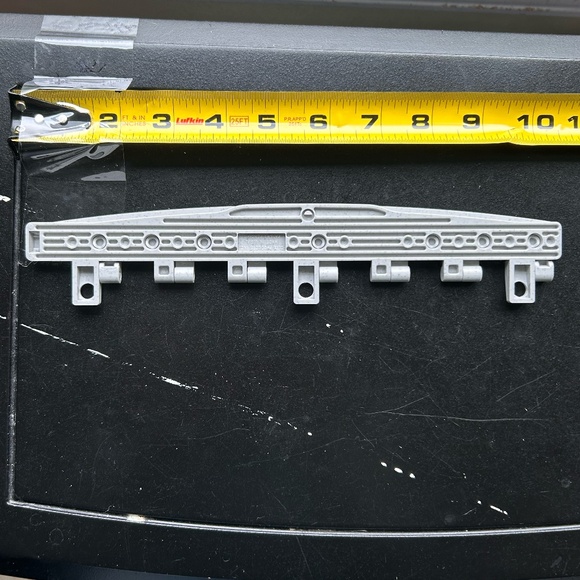 Franklin Covey Portable Desk size hole punch, 7-hole - Picture 2 of 3